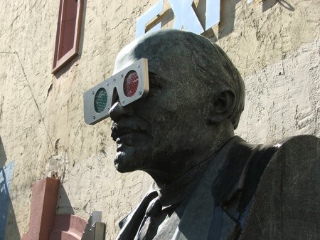 Lenin with cool glasses
