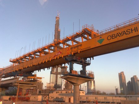 Dubai metro elevated track